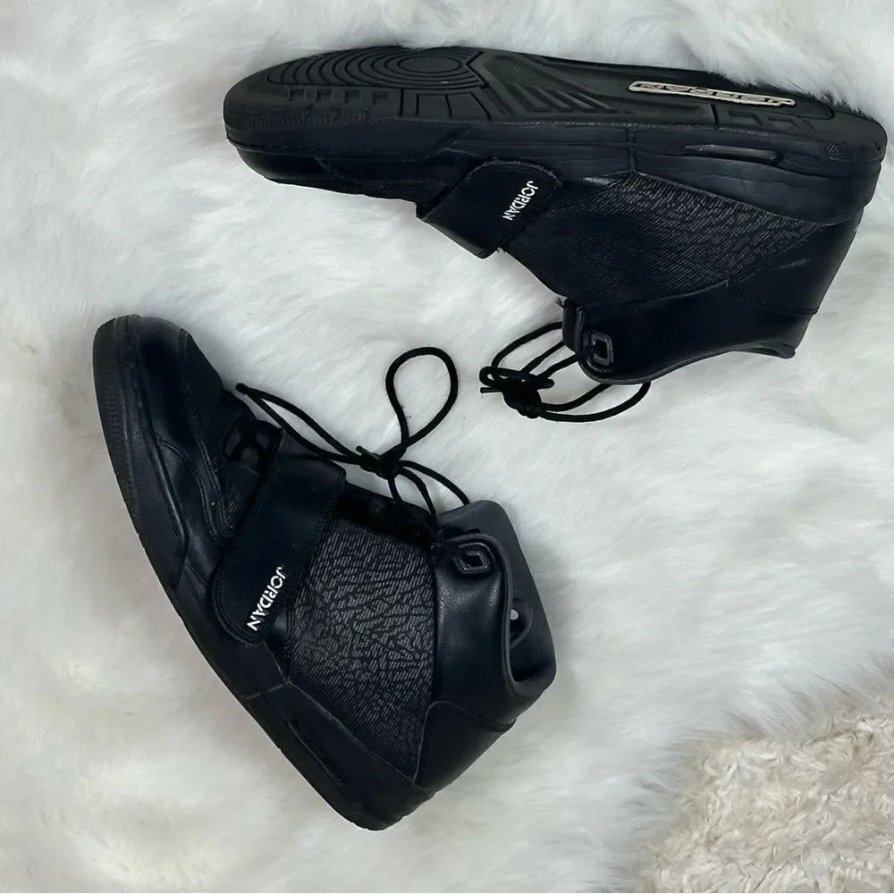 JORDAN SNEAKERS
